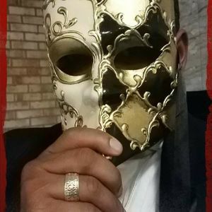 Meet your Posher, Eric